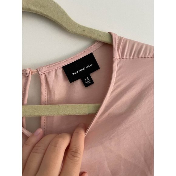 Who What Wear Pink Frilly Top - Picture 3 of 7